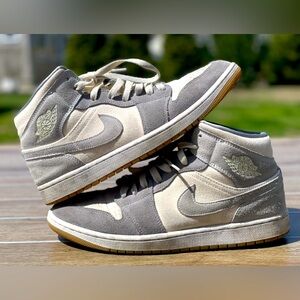 Jordan 1 Mid SE, Coconut Milk